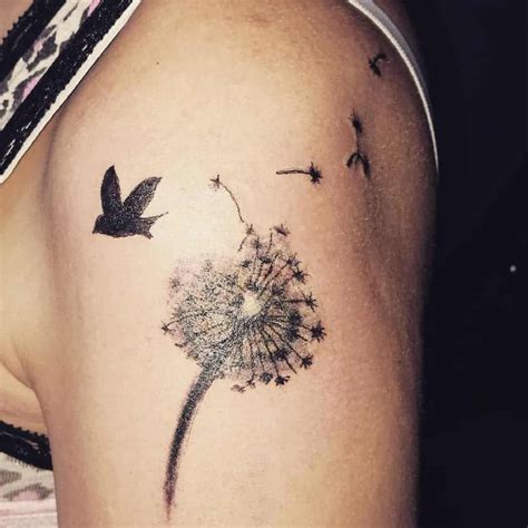 El delicado significado de los tatuajes de diente de león